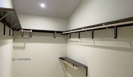 Custom Trim, Accent Walls & Built In Features